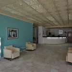 מלון דירות Mirachoro 3*