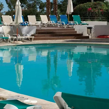 Mirachoro Hotel apartamentowy 3*